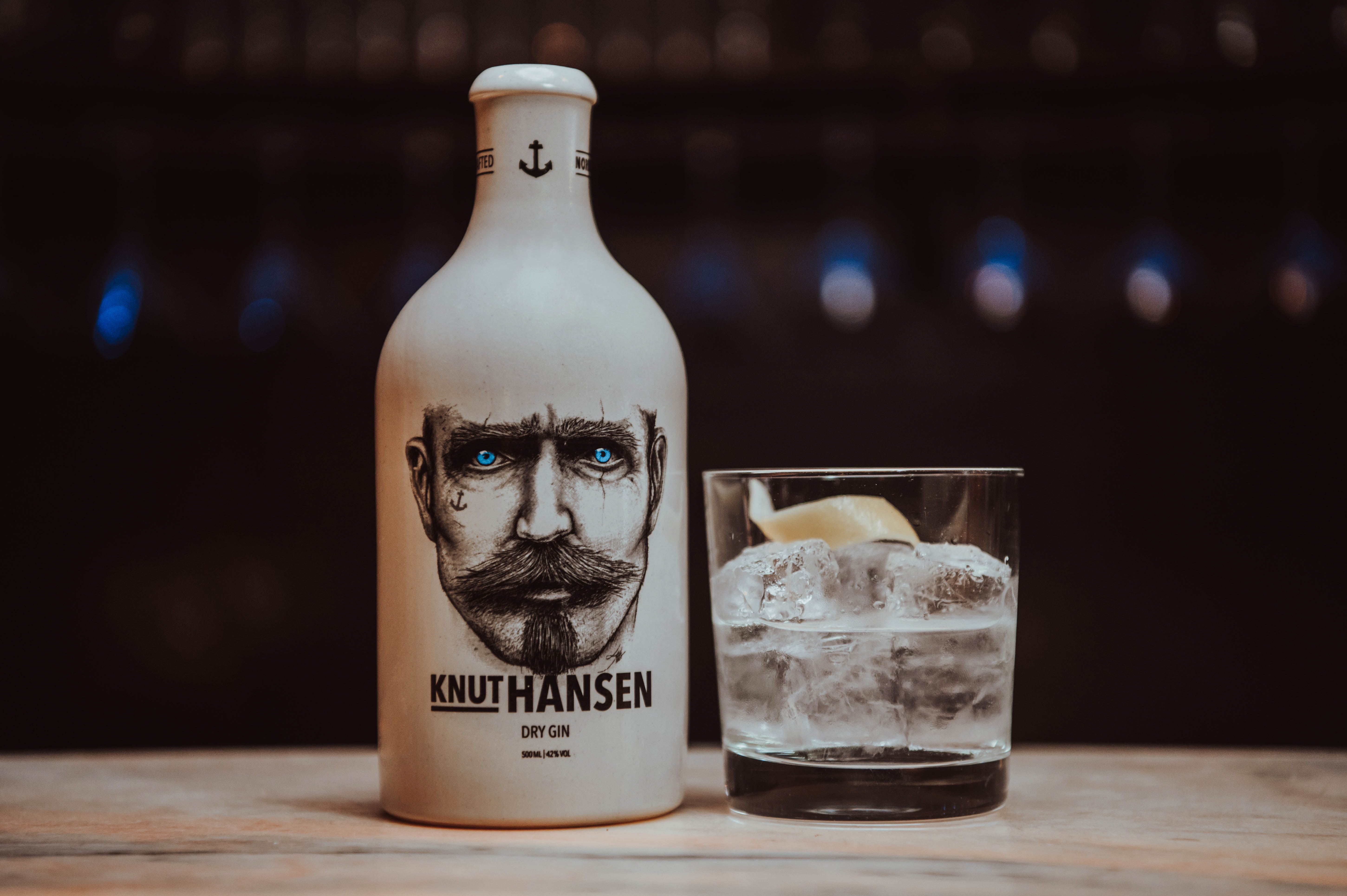 Knut-5j5211KOXkhfGS Knut Hansen Dry Gin 0,5l 42%vol.