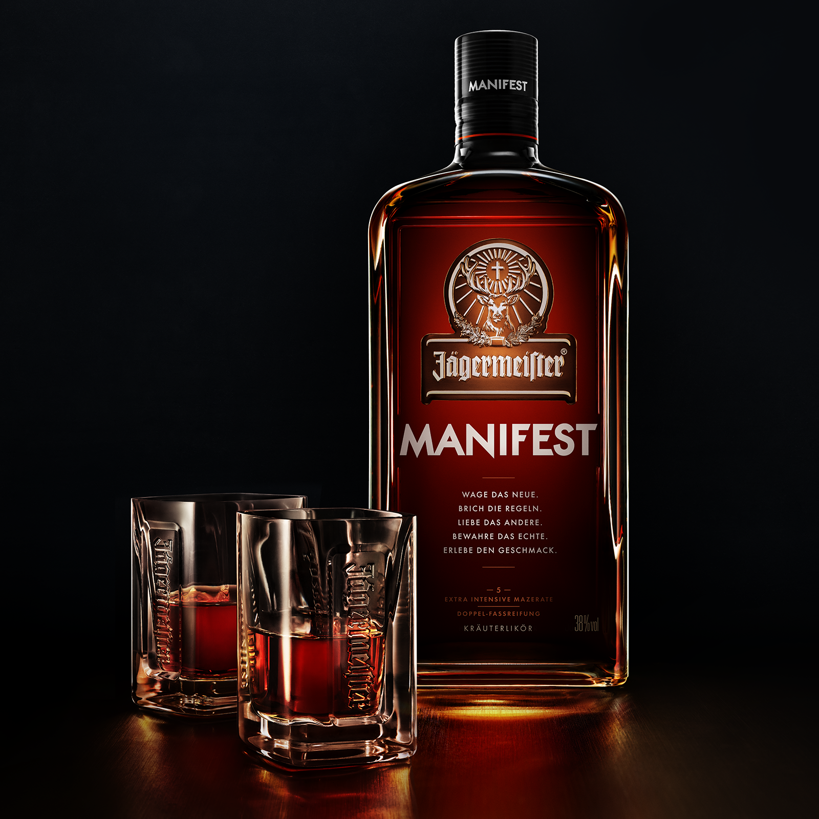 Jägermeister Manifest GP mit 2 Manifest Gläser 0,5l 38%vol.